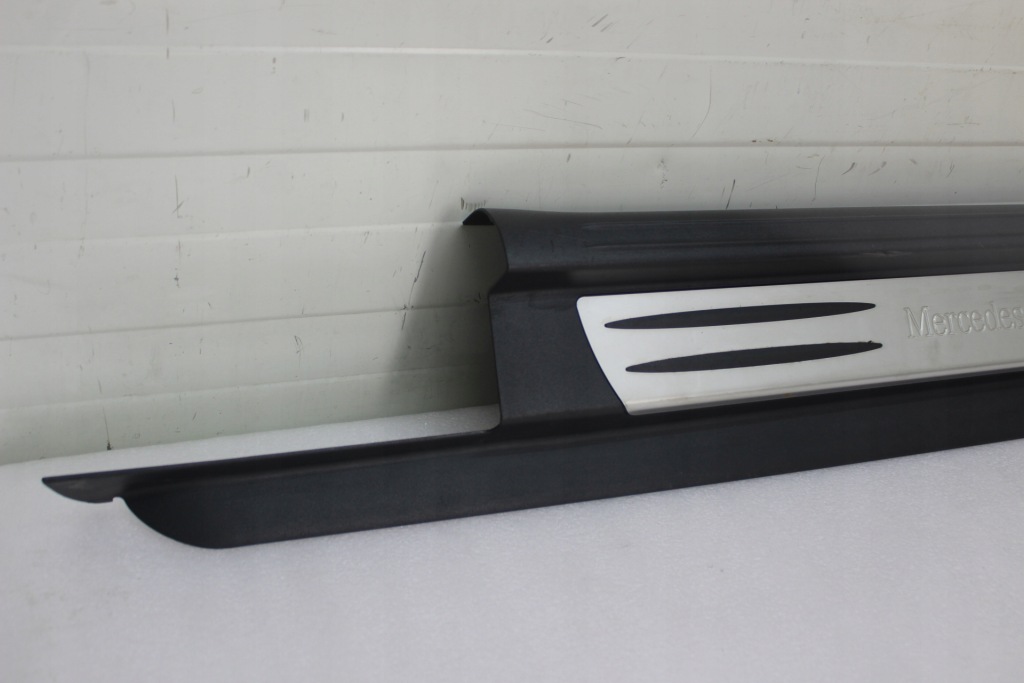 фото №13, Mercedes slk r171 w171 накладки пороговые декоративные внутреннее левая правая kpl