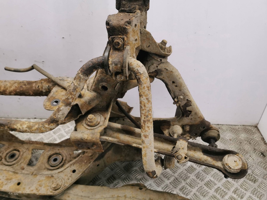 фото №6, Mitsubishi pajero 2007 рама допоміжна задня