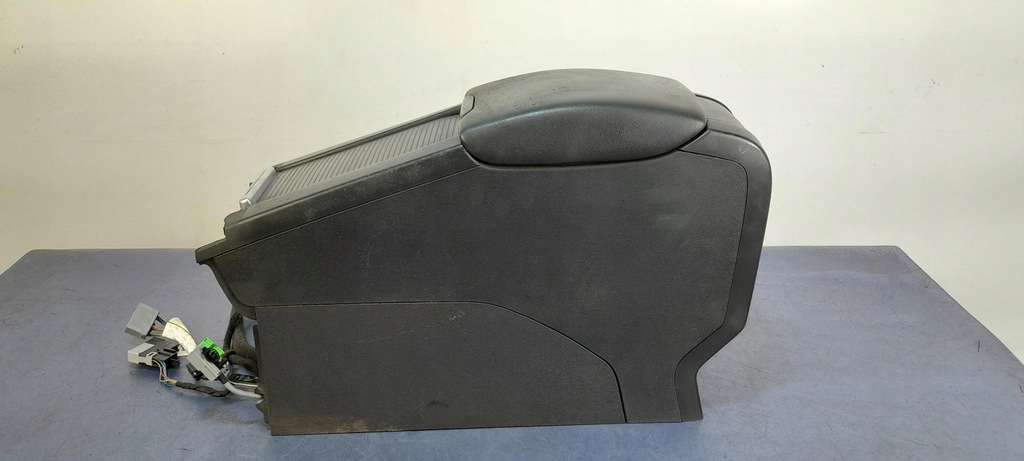 фото №1, Volvo xc60 i подлокотник кожаный 39855367