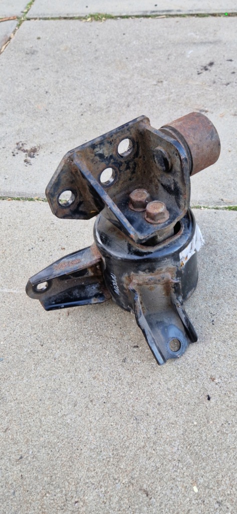 фото №4, Кронштейн подушка двигуна kia sportage iii 1.7 crdi d4fd