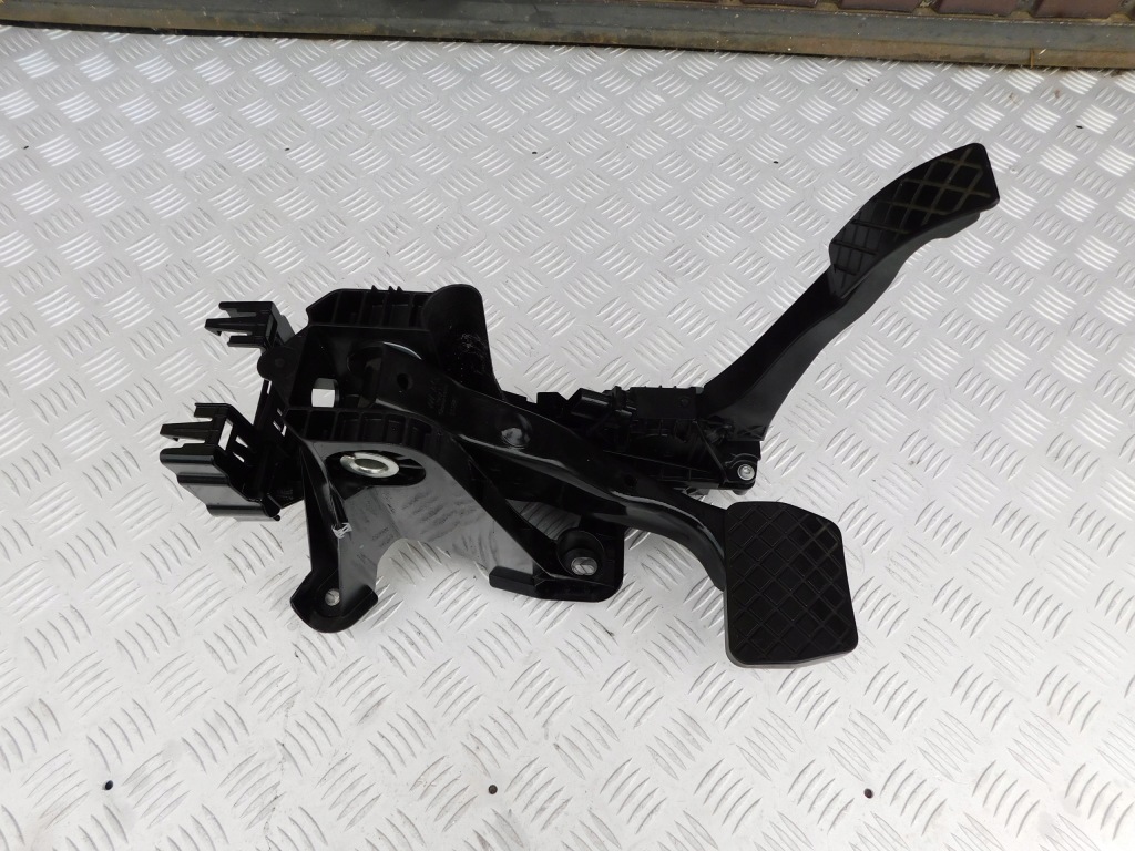 фото №1, Audi q3 педалі газу + гальма 5q1723503l