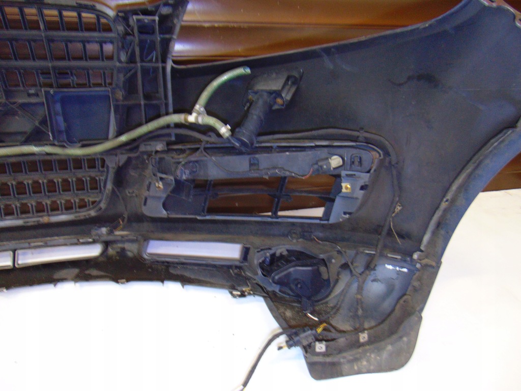 фото №9, Бампер перед передний kompletny ксенон audi q7 4l цвет ly7e