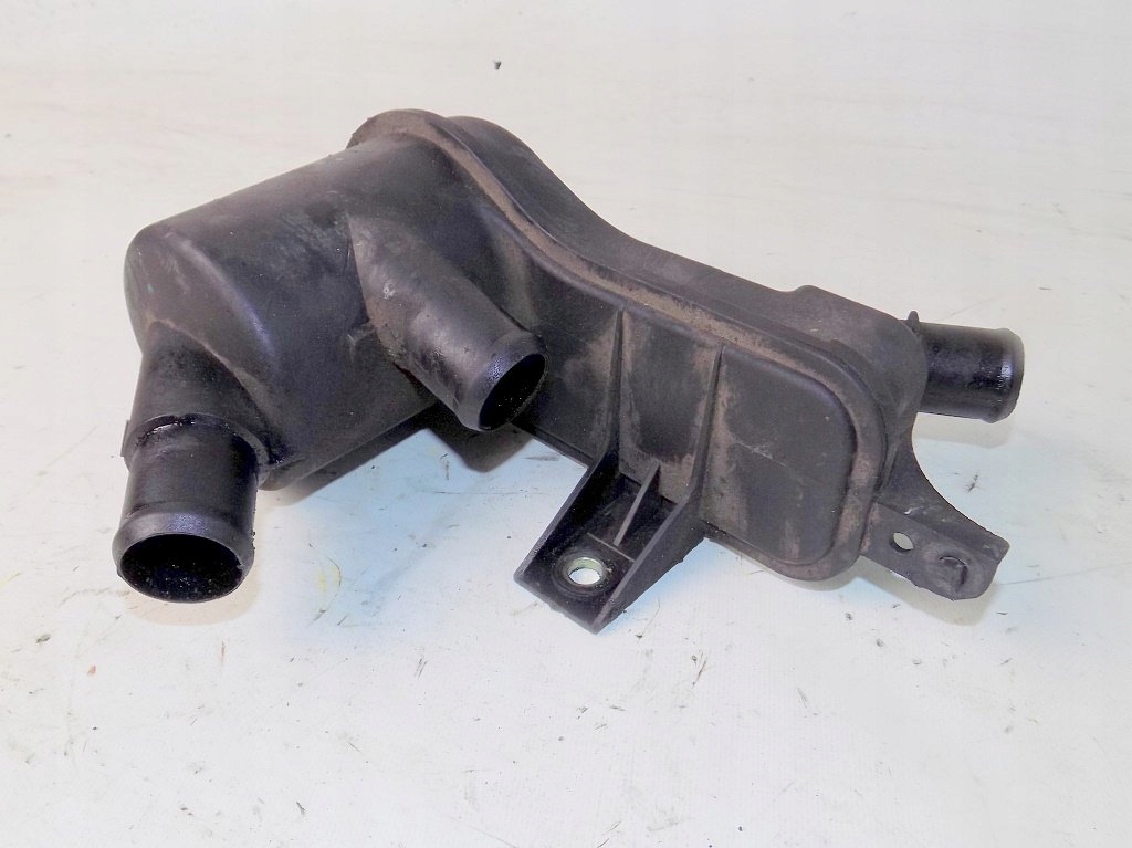 фото №6, Hyundai tucson 2.0crdi 04-09 вентиляция картера xs4q6a785ab