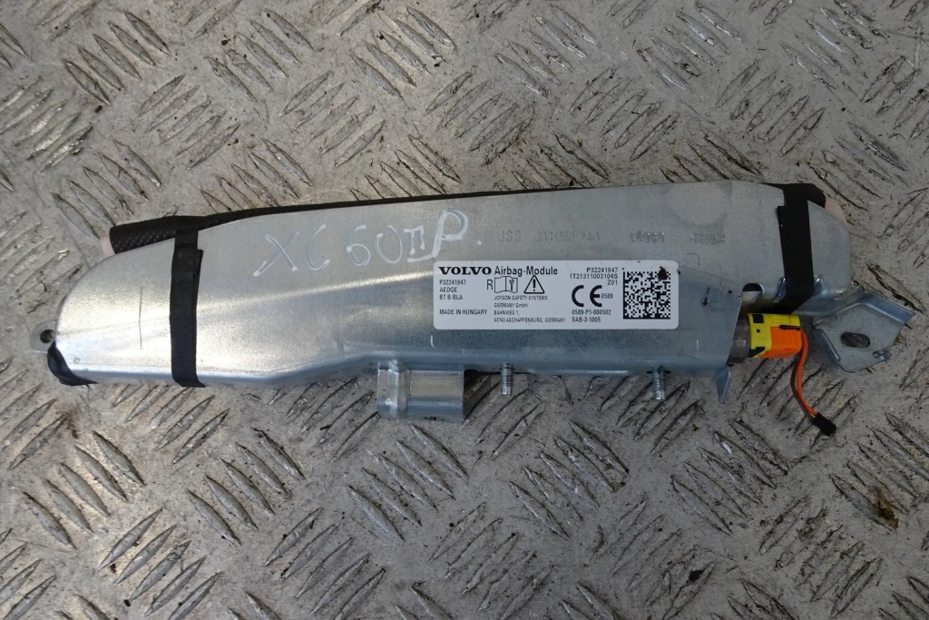 фото №1, Volvo xc60 ii подушка сидіння подушка безпеки права 21-
