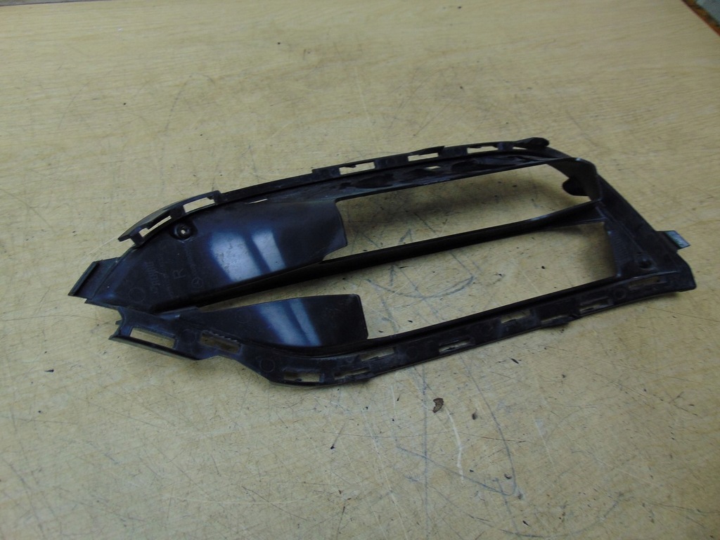 фото №12, Решітка w бампер права перед mercedes w205 lift amg 63 a2058858104