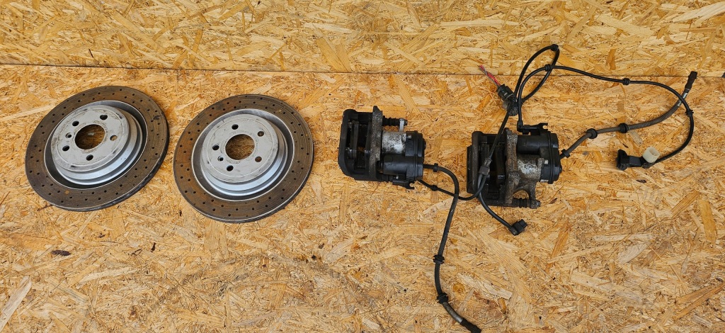 фото №1, Тормозные диски задняя + тормозные колодки 330mm mercedes w166 ml350cdi x166 gle