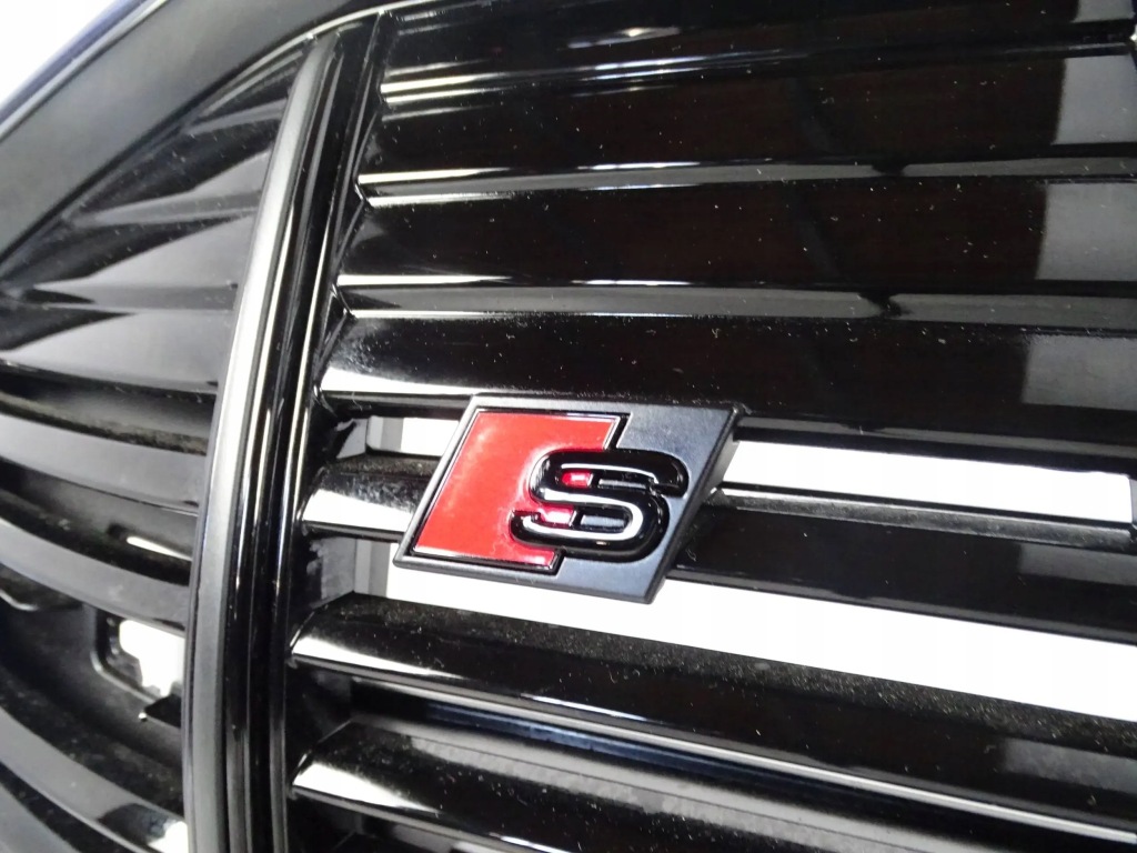 фото №7, Бампер перед передній audi e-tron 4ke s-line