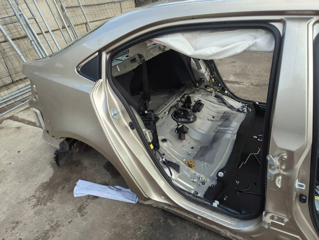 фото №13, Кузов четверть toyota corolla e21