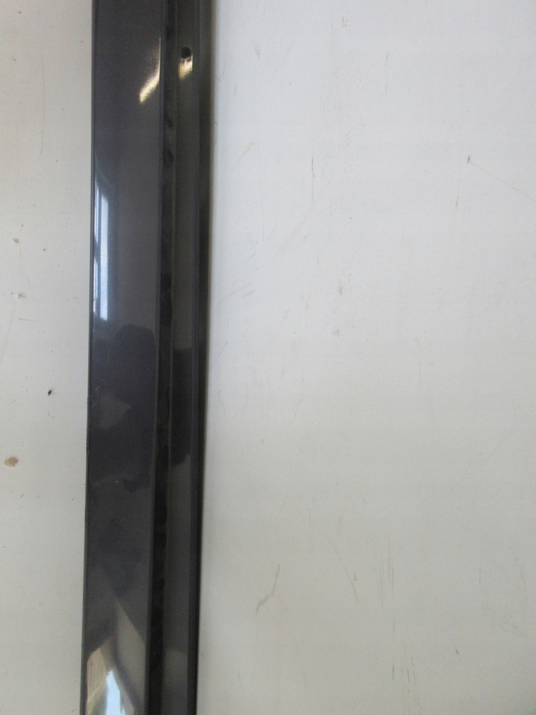 фото №7, Prius iii молдинг порог правая цвет 1g3