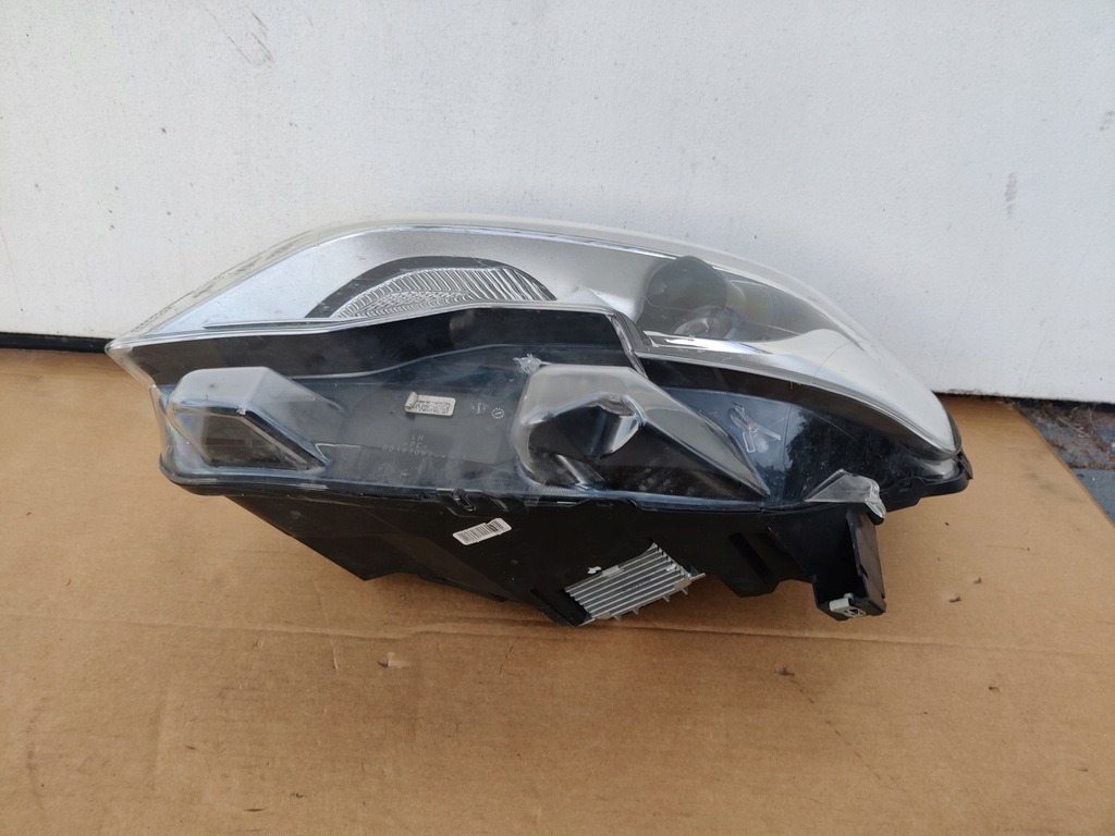 фото №6, Лампа правая peugeot expert 3 ксенон