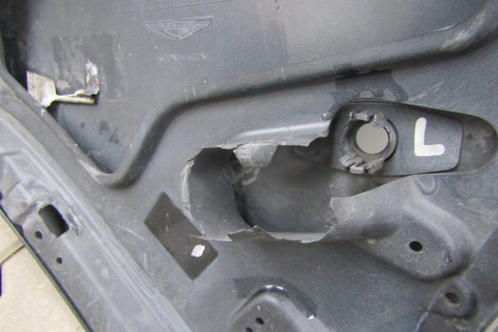 фото №12, Уголок обшивка левый задняя бампер aston martin db11 16-