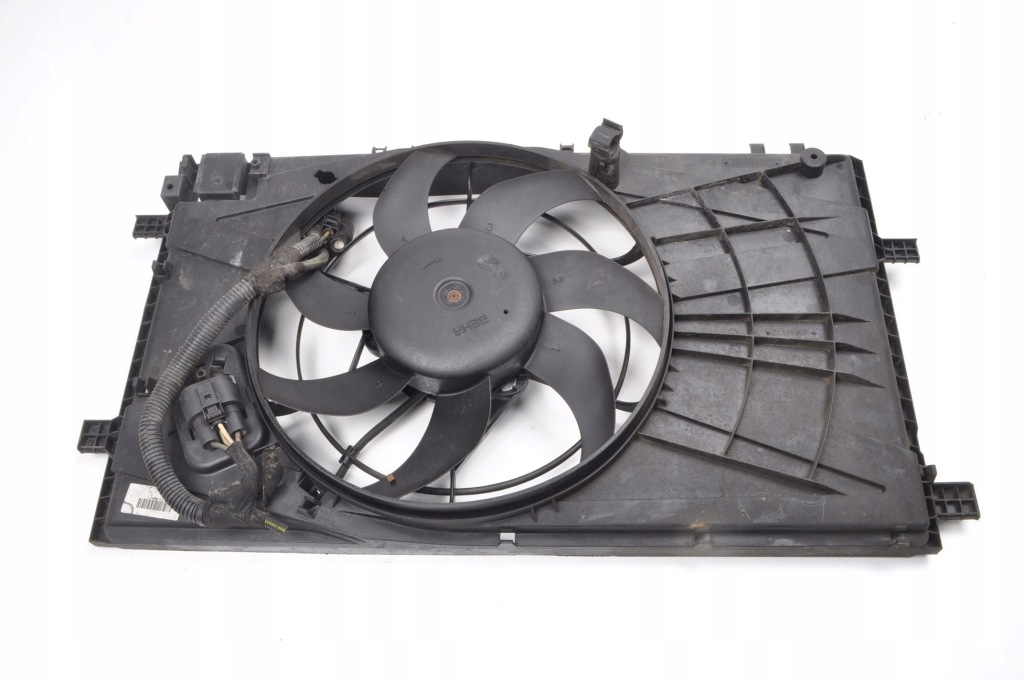 Купить Opel insignia a 1.8 16v 140km вентилятор радиатора 22915599