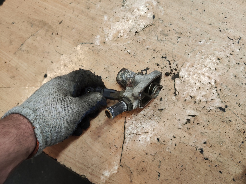 фото №1, Fiat panda iii 1.2 8vkróciec корпус термостата