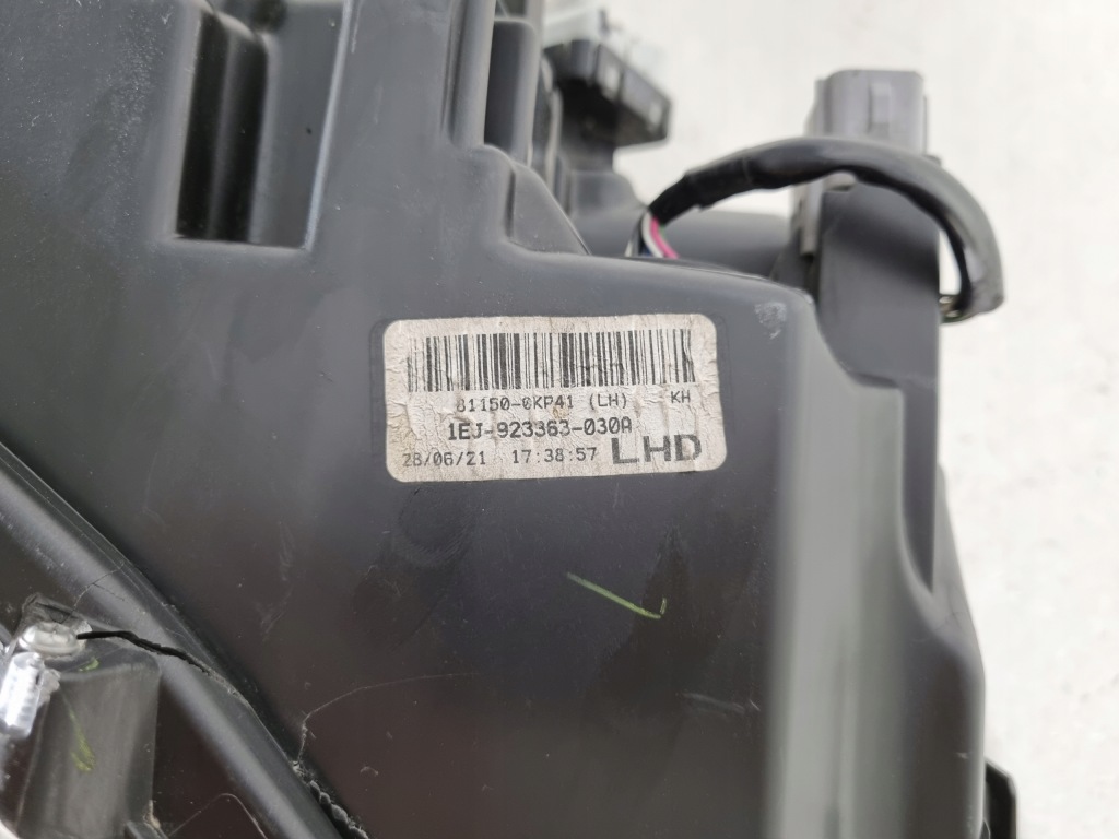 фото №14, Toyota hilux viii lift full led лампа левая перед