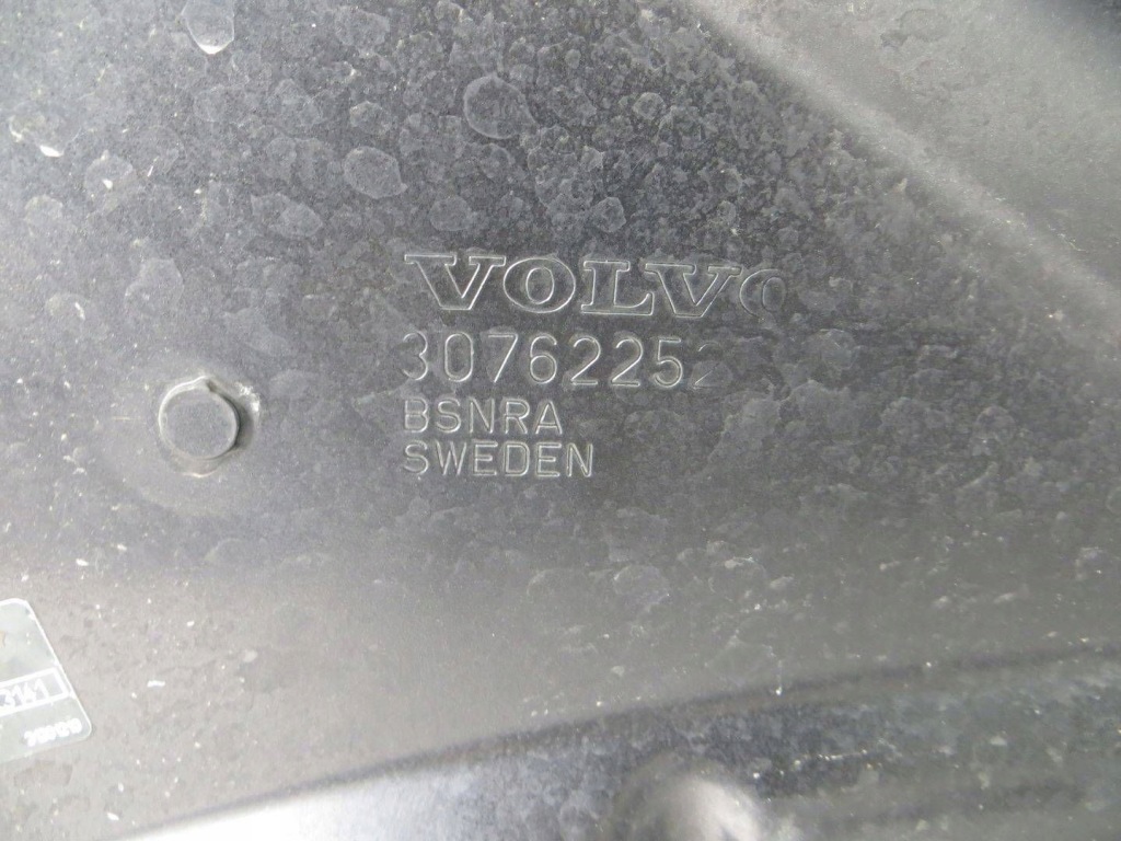 Volvo xc60 капот крышка двигателя 452- 08-13 Киев