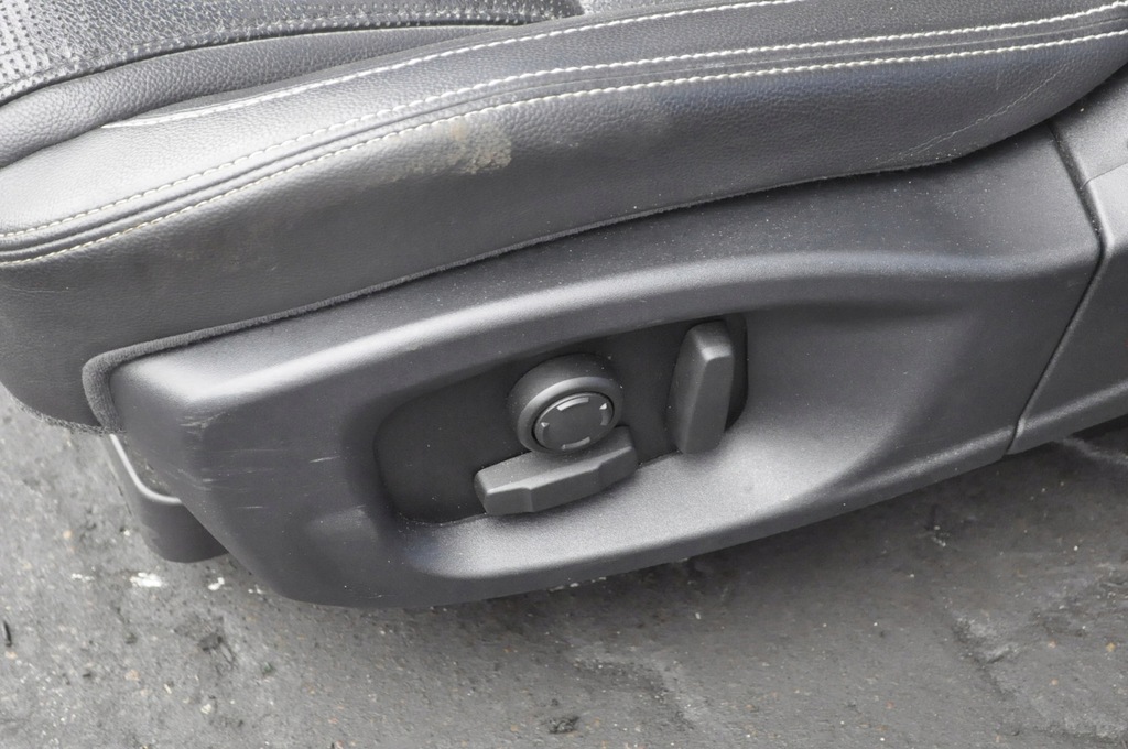 фото №8, Jaguar xe сиденья заднее сиденье обшивки туннель europa 17r