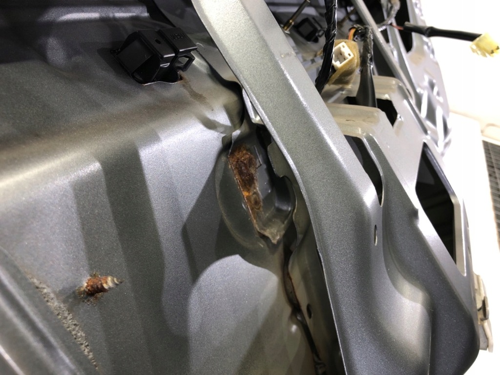 фото №9, Крышка багажника задняя fiat sedici хэтчбек 06-14