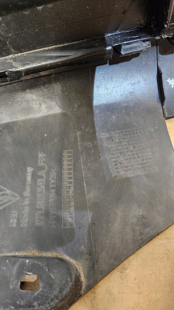 фото №15, Бампер перед porsche panamera turbo 971 накладка