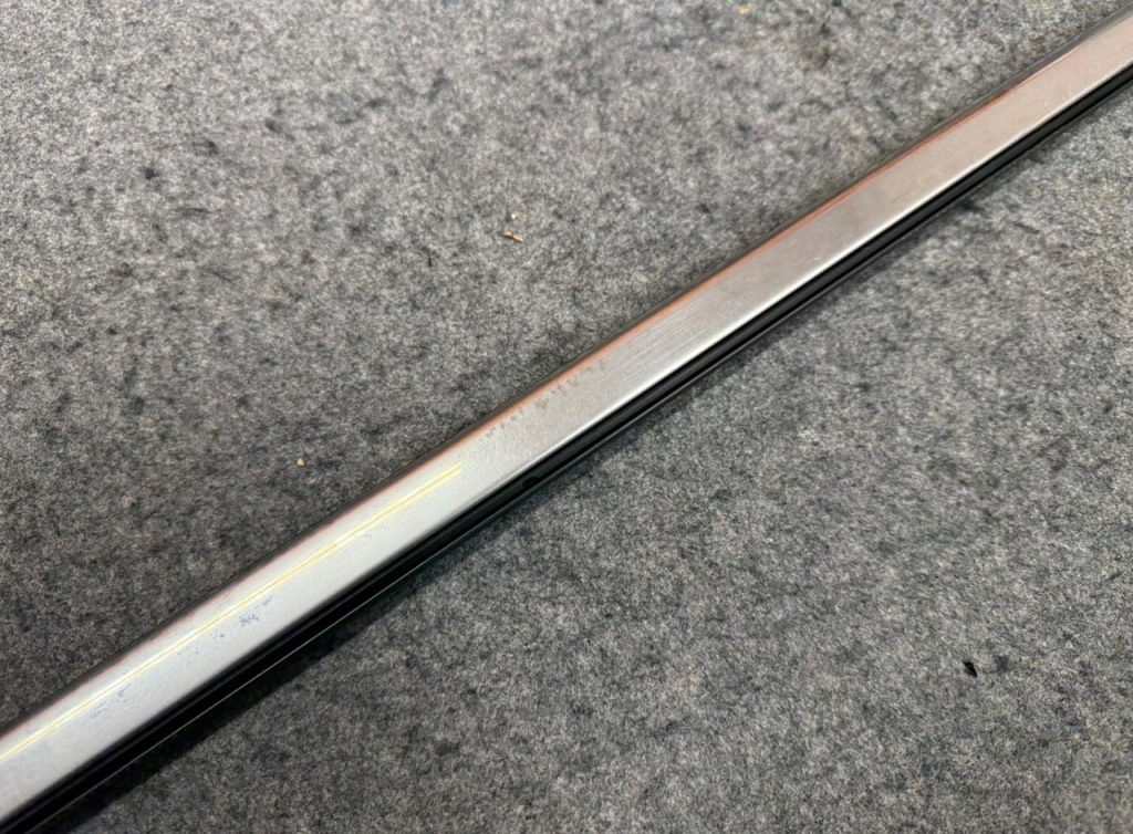 Honda odyssey 2018- 24 молдинг хромированная уплотнитель на дверь правое перед в Украине