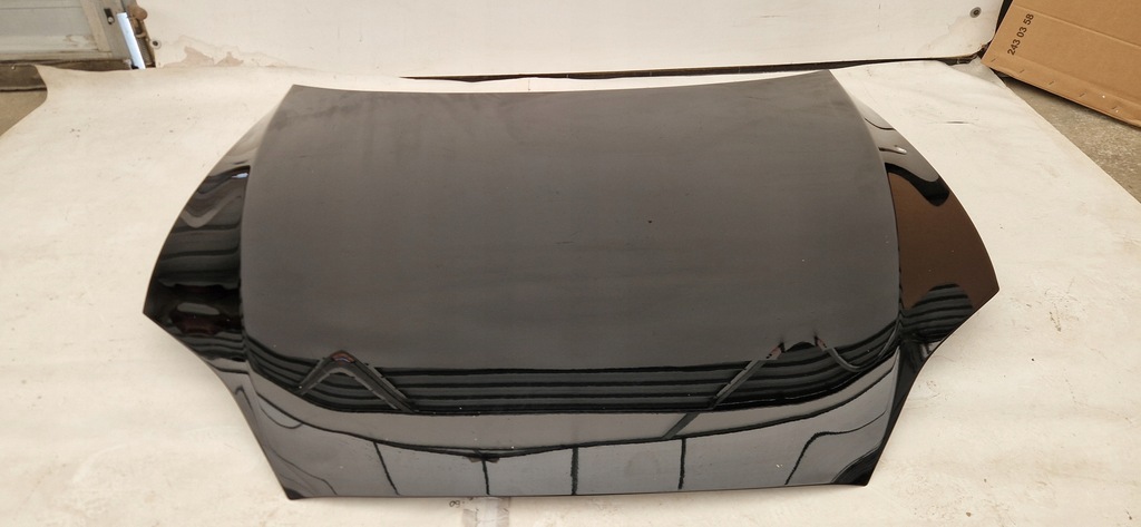 фото №1, Tesla s plaid 21- капот