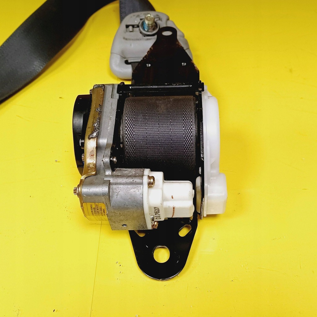 фото №7, Pas безпеки правий перед mitsubishi colt 3d 0425077 nr629