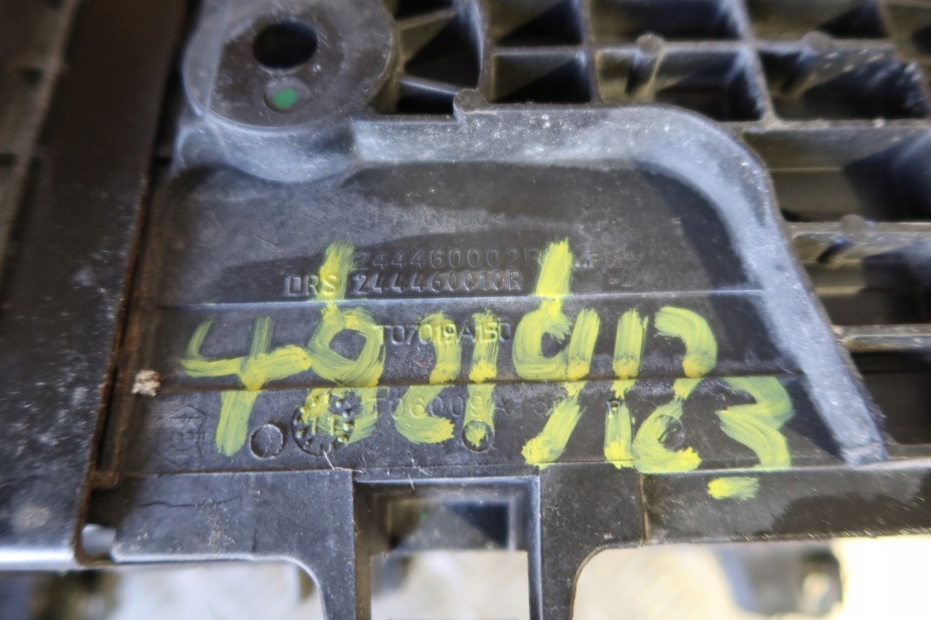 Основание корпус аккумулятор megane 3 244460002r Киев