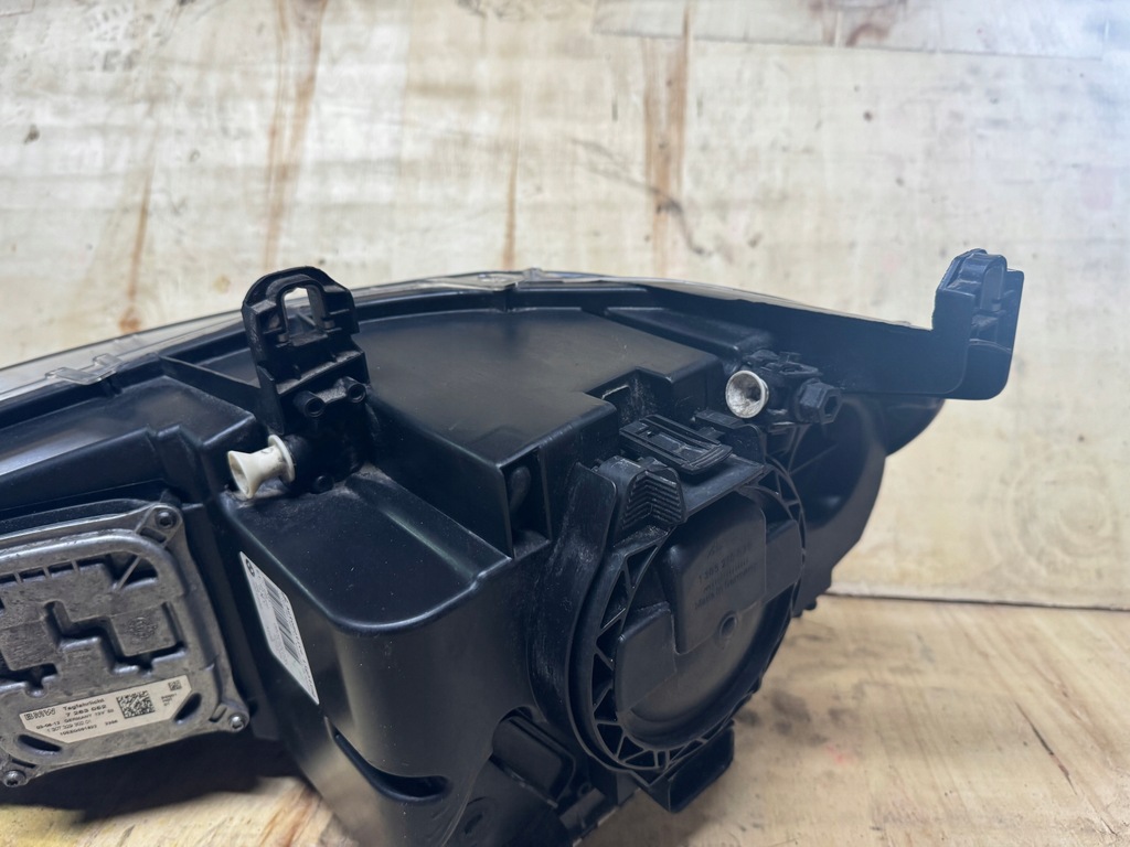 фото №11, Лампа bixenon поворотный правая 7221896 bmw x5 e70 lift