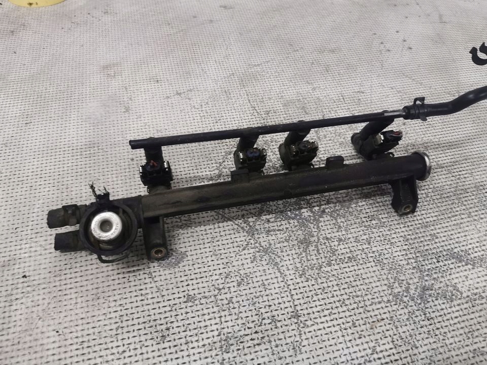 фото №1, Молдинг упорскування 2.0 8v mpi octavia i bora new beetle golf