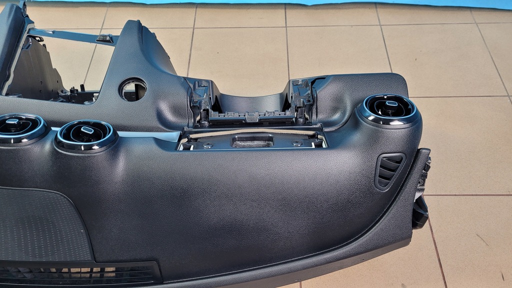 фото №13, Mercedes w206 приборная панель приборная консоль приборная панель a2066803300