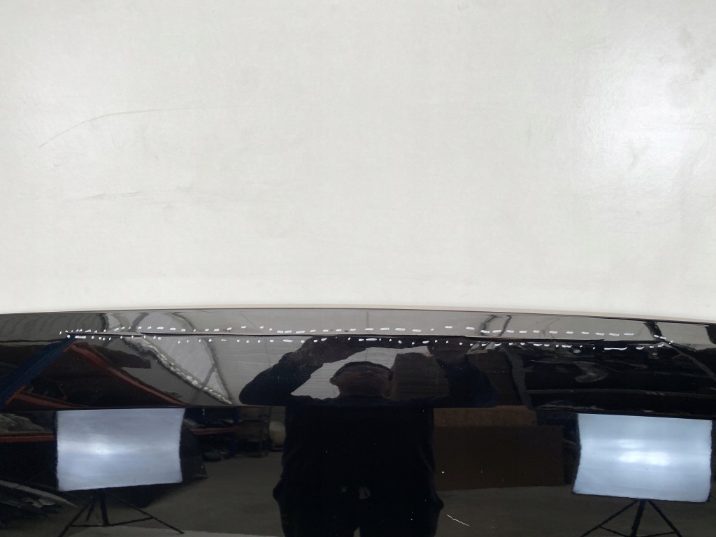 Audi q3 83a капот крышка двигателя черная в Украине