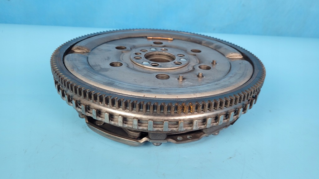 фото №7, Nissan qashqai j12 22r 1.3 dig-t сцепление двухмассовый маховик прижим комплект 123104593r