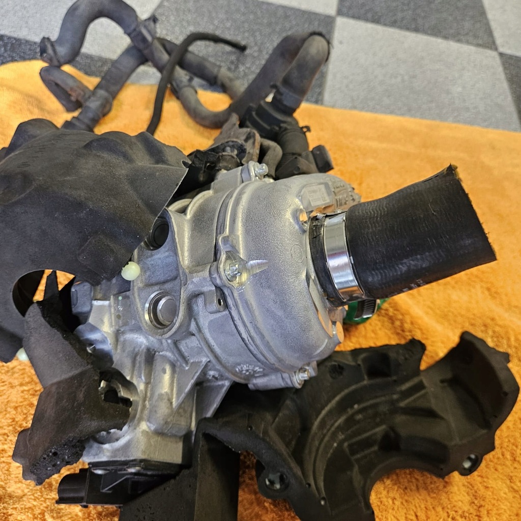 фото №8, Турбонагнітач електрична audi sq7 q7 4.0 tdi 057145601e