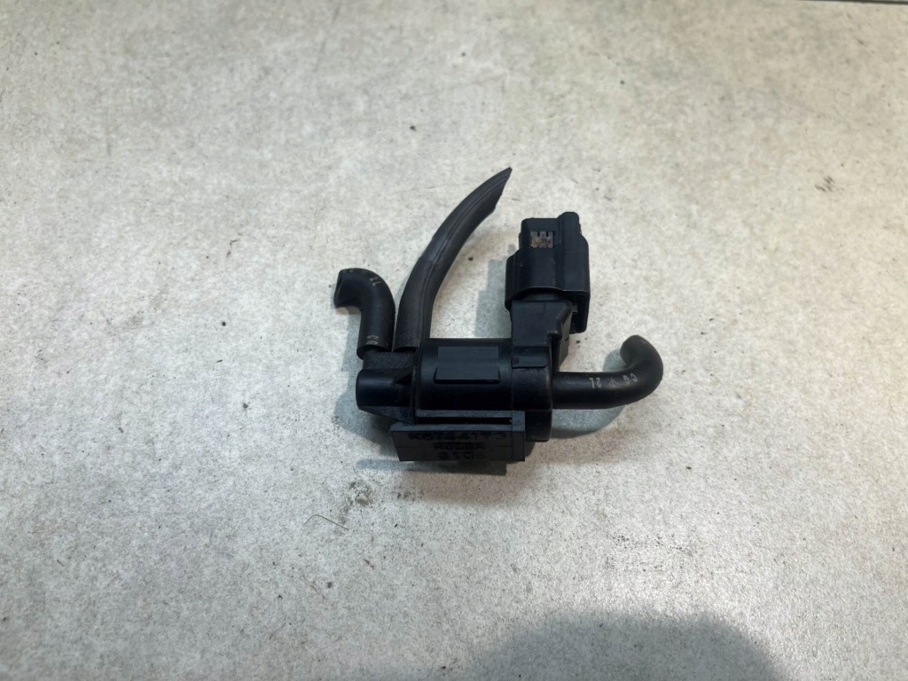 фото №1, Клапан вакуумa mazda mpv 2.0 d k5t44173