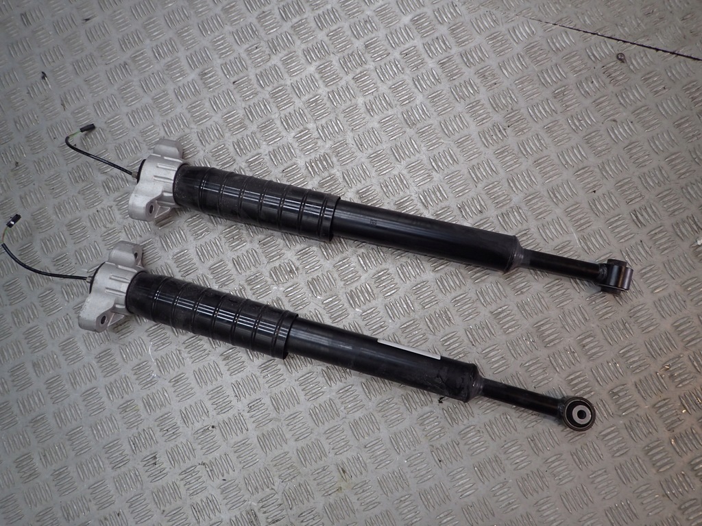 фото №1, Maserati levante амортизатор задняя задний 06701596860