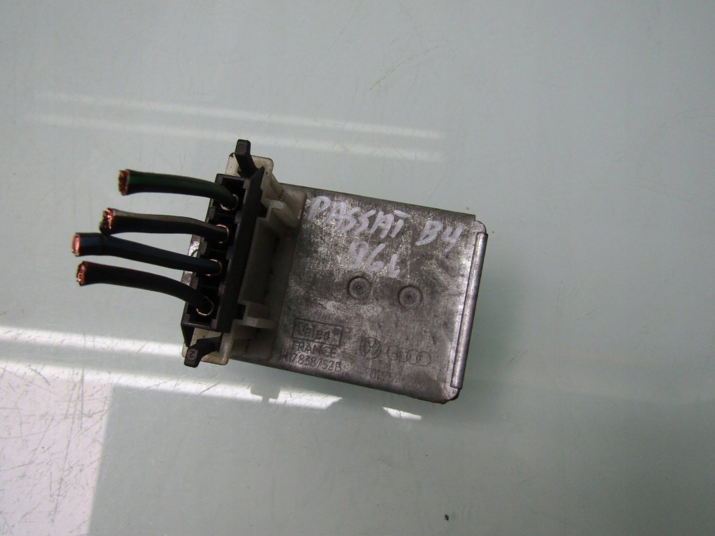 фото №1, Passat b4 96r резистор вентилятор резистор резистор