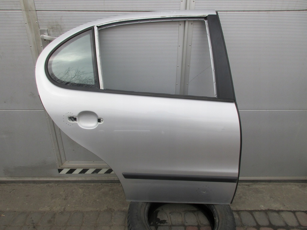 фото №1, Seat toledo ii leon i двері праве задні ls7n