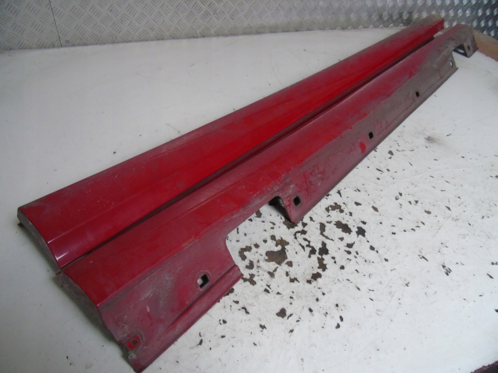 Купити Молдинг поріг права mercedes w176