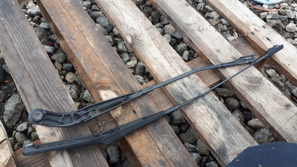 фото №1, S4 b8 a4 рычаг рычаги дворник перед a5 s5 2x