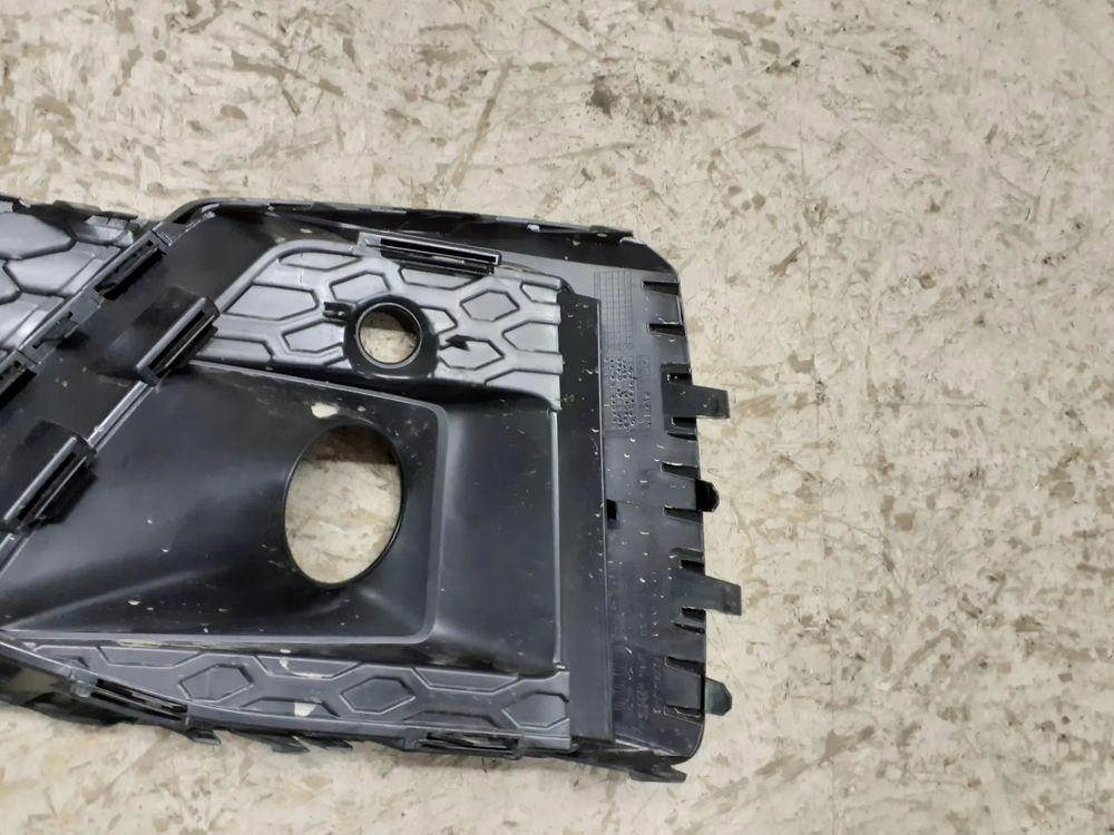 Решітка бампера права audi a5 8w6 lift s-line 8w6807682t Київ