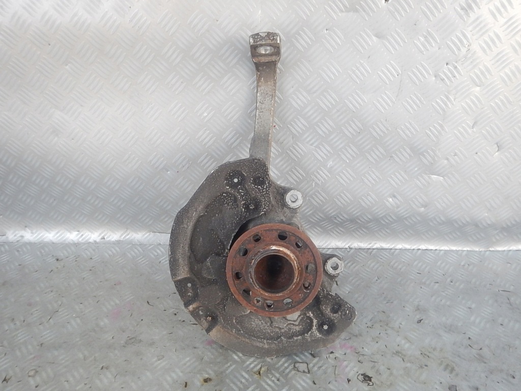 фото №1, Mercedes e klasa w213 ліва поворотний кулак перед