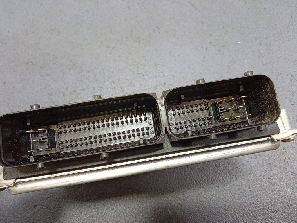 фото №4, Audi a6 c5 2.4 165 km блок керування двигуна 3b0907552p