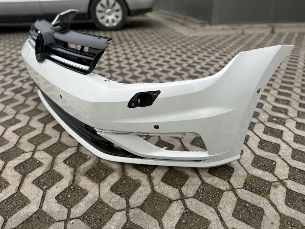 Vw golf vii рестайлінг  бампер перед передній lc9a 16-20 sprysk. pdc радар Оригінал