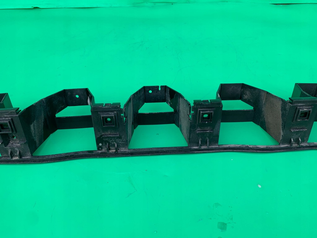 фото №12, Направляющая бампера заднего задняя volvo v50 kombi 04-