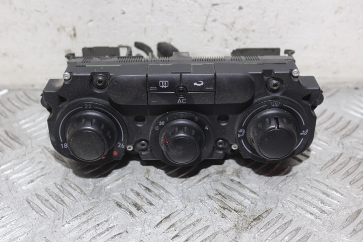 фото №3, Панель управление обдув seat leon ii