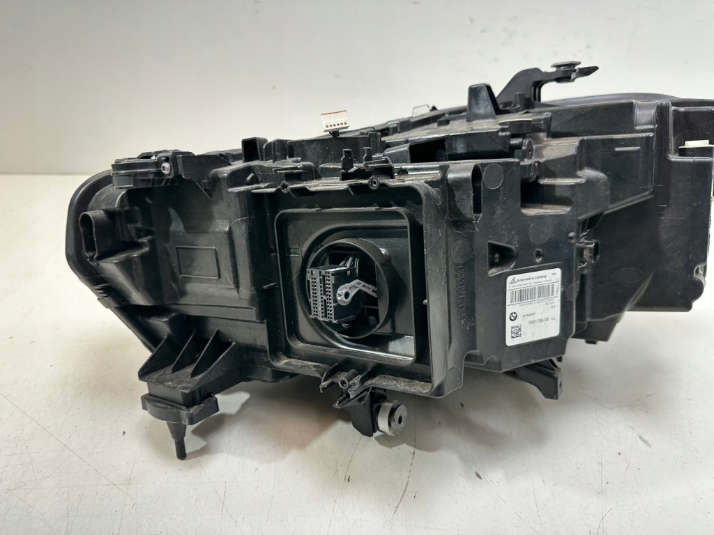 Фара правый  перед bmw x5 x6 g05 g06 full led без подсветка 9481780-08 Доставка