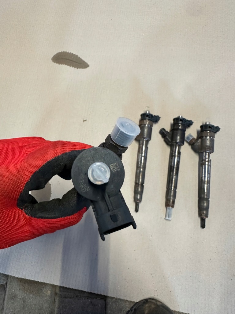 Toyota proace opel vivaro peugeot partner 1.5 bluehdi инжектор форсунка в Украине