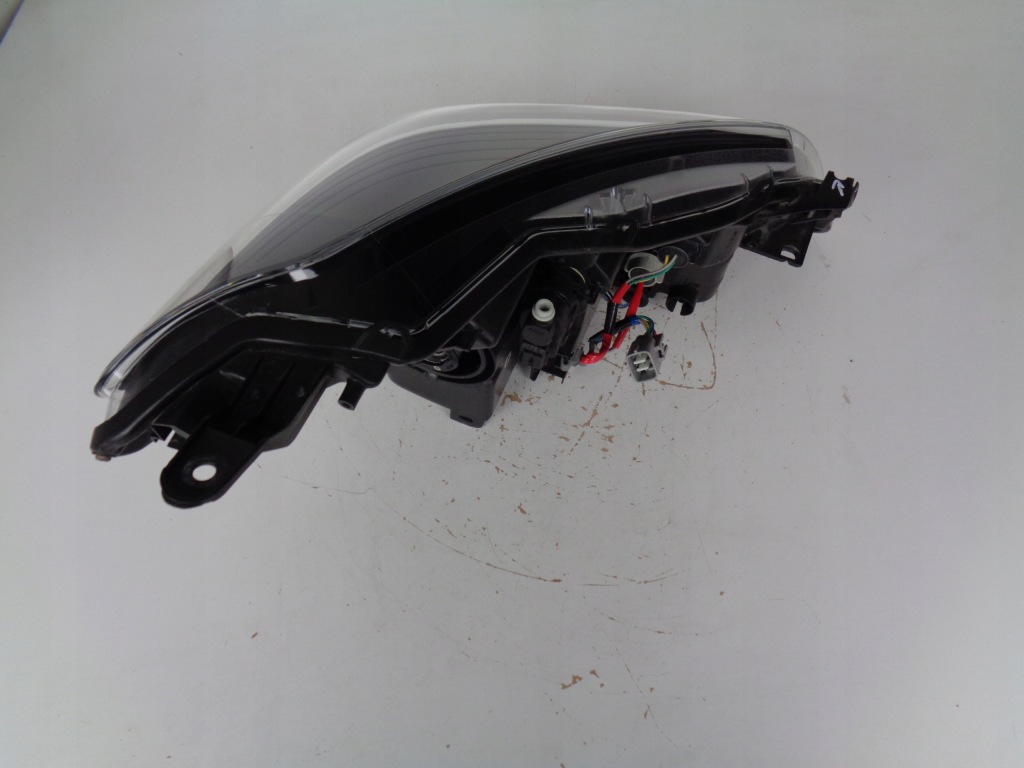 фото №6, Лампа левая фара toyota yaris iii 14- lift