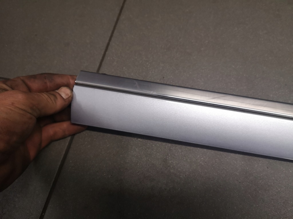 фото №7, Молдинг дверь средняя правый перед audi a8 d3 ly7h