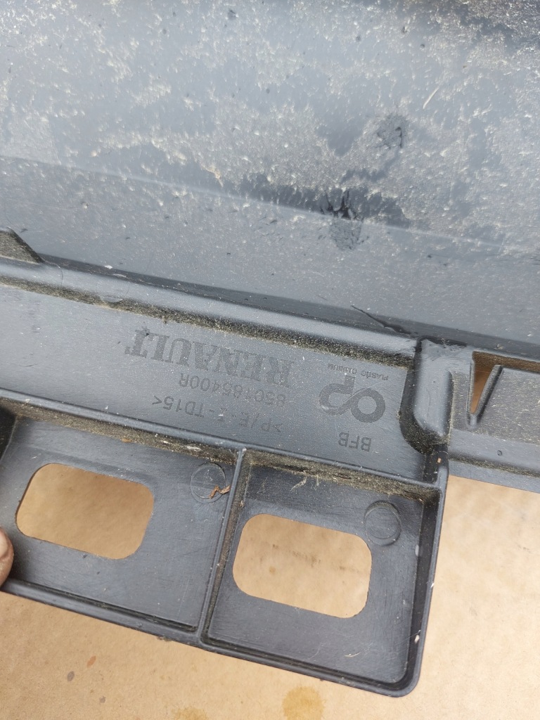 Бампер задній renault megane iv hb нижня частина в Україні