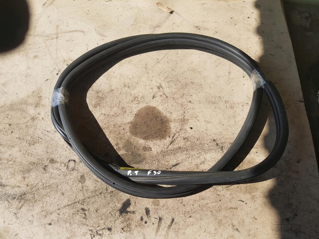 фото №1, Прокладка кузовная дверь правый задняя bmw f30